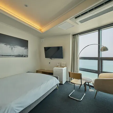 Uh Suite The Haeundae