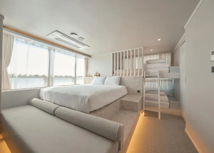 Hotel Uh The Haeundae 3*