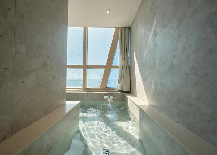 Uh The Haeundae 3* Busan