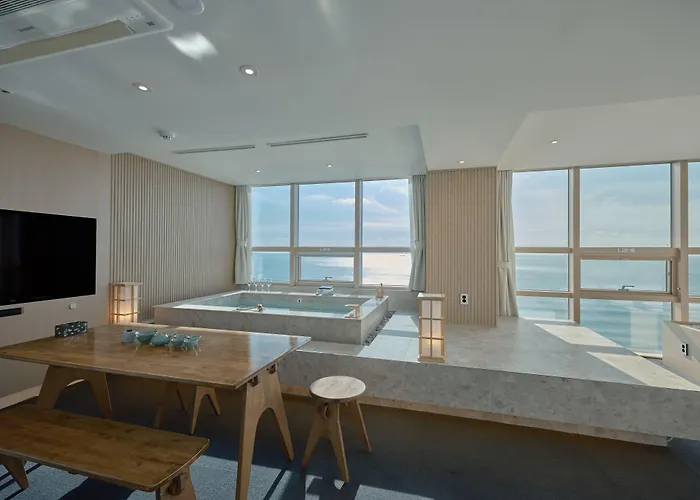 Uh The Haeundae 3* Busan