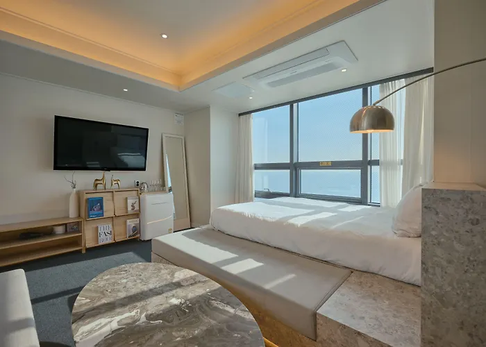 Uh The Haeundae 3*