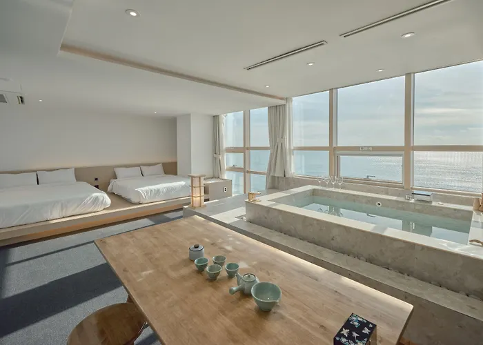Uh The Haeundae 3* Pusan