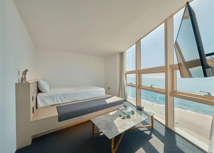 Uh The Haeundae Hotel Pusan